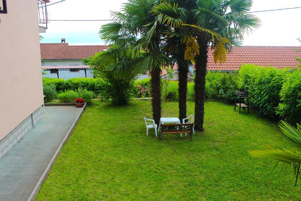 Apartments Anicic Ičići Exterior foto